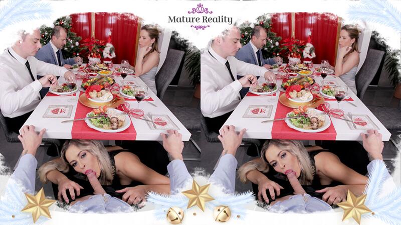 The Christmas Dinner - VR Porn Video - Vittoria Dolce